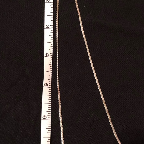 Elegant Silver Knot diamond Necklace - Picture 5 of 8